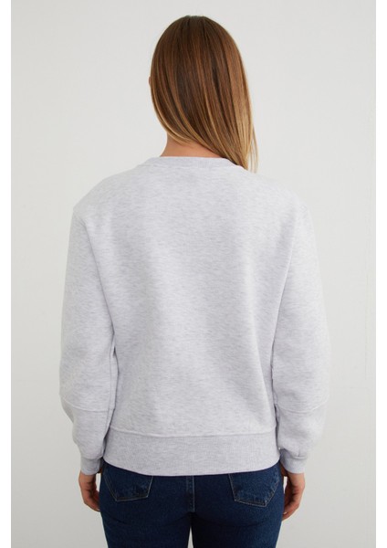 3 Iplik Metal Aksesuar Detaylı Sweatshirt fırsatları