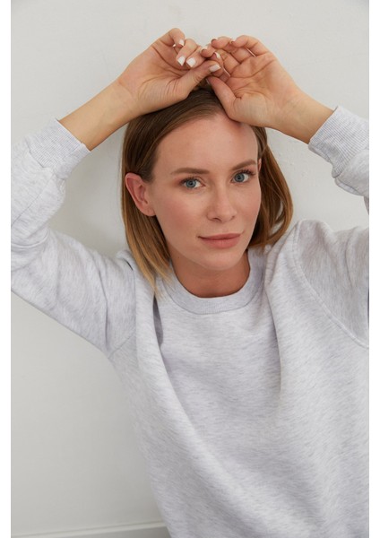 3 Iplik Metal Aksesuar Detaylı Sweatshirt