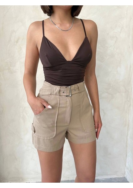 Kemer Detaylı Gabardin Şort Bej S25289 indirimleri