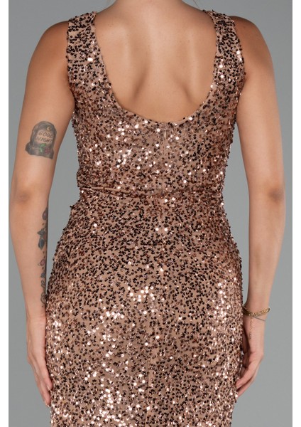 Kolsuz Yırtmaçlı Uzun Pullu Abiye Elbise ABU5281 fırsatları