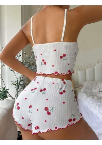 Beyaz Kiraz Desenli Askılı Şortlu Pijama Takımı fiyatları