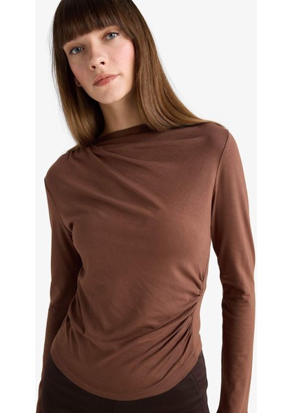 Slim Fit Dar Kesim Kayık Yaka Uzun Kollu Bluz D5300AX25AU fırsatları