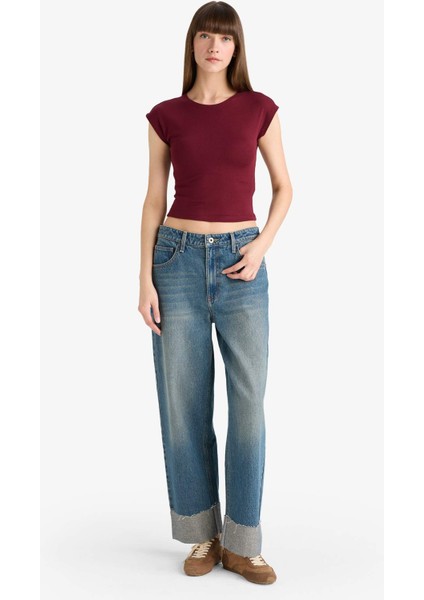 Slim Fit Dar Kesim Bisiklet Yaka Basic Düz Modal Kısa Kollu Tişört F0685AX25AU fiyatları