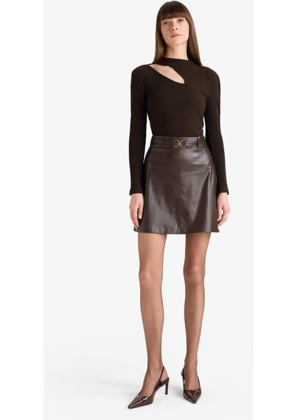 Slim Fit Dar Kesim Bisiklet Yaka Fitilli Kaşkorse Uzun Kollu Tişört C8473AX25AU fiyatları