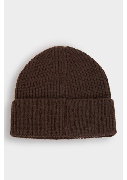 Erkek Dokuma Etiketli Bere U9173AZ25WN modelleri