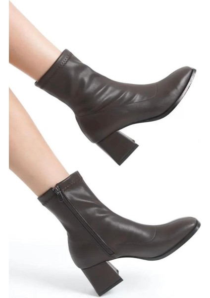 Deri Streç Bilekli Fermuarlı Ortapedik Küt Kalıp Topuklu Kadın Bot fırsatları