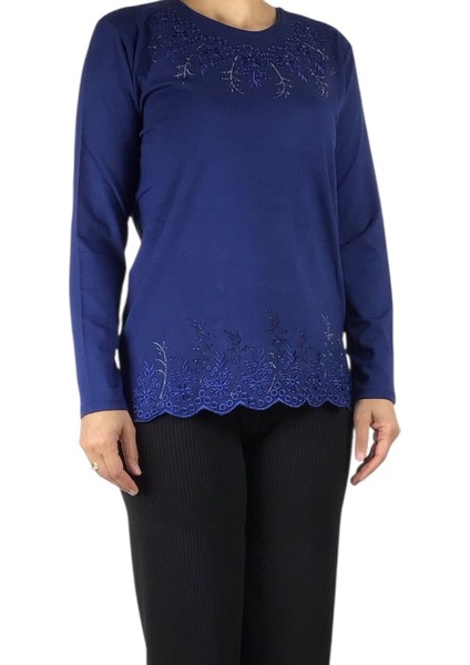 Kadın Yaka ve Etek Ucu Taş ve Işlemeli Mevsimlik Bluz fiyatları