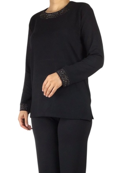 Kadın Yaka ve Kolağzı Taş Işlemeli Mevsimlik Bluz fiyatları