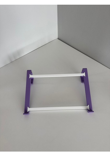 Laptop Standı / Notebook Yükseltici Taşınabilir, Kurulumu Çok Basit PLA malzemeden 3d üretilmiş ve sağlamlık testi yapılmıştır. Görseller kendimize aittir. modelleri