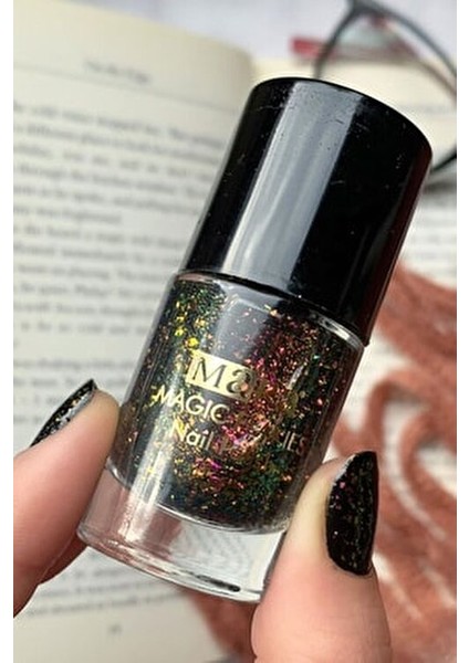 Magic Flakies Oje 15 ml Kırmızı, Altın ve Yeşil Renk Yansımalarıyla Flakies Serisi