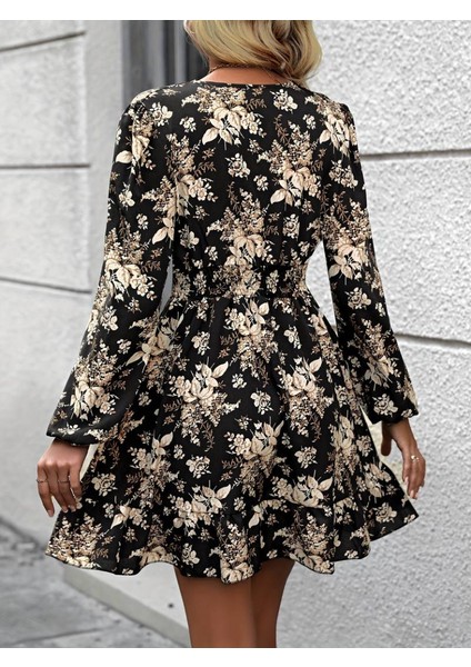 Eyesof Kadın Uzun Kollu Kruvaze Yaka Beli Gipeli Çiçek Desenli Kısa Dalgıç Elbise