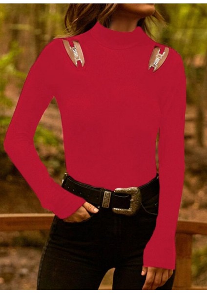 Eyesof Kadın Uzun Kollu Omuz Dekolte ve Aksesuar Detay Viskon Bluz