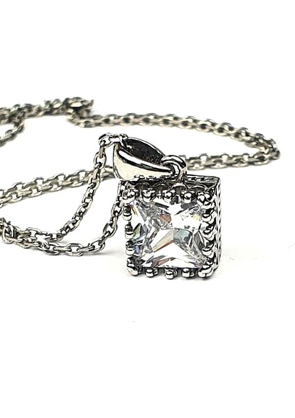 Kare zirkon taşlı gümüş kolye