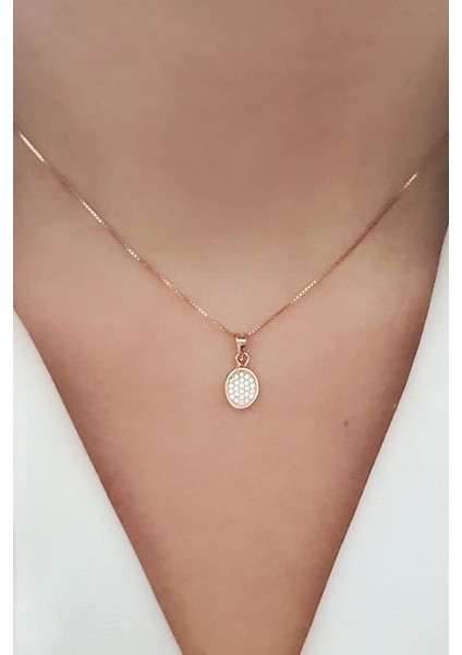 Pırlanta ışıltısında zirkon taşlı gümüş minimal kolye fiyatları