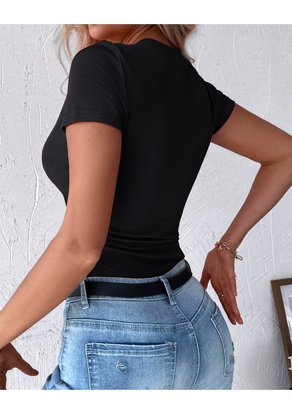 Eyesof Kadın Kısa Kollu Yuvarlak Yakalı Düğme Detay Kaşkorse Bluz