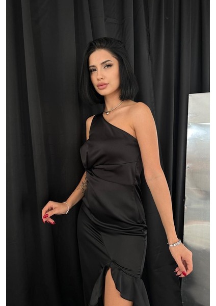 Eyesof Siyah Volanlı Saten Abiye fiyatları