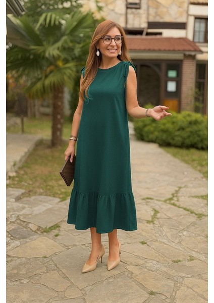 Eyesof Kadın Omuzlardan Büzgülü Kayık Yaka Fırfırlı Janjan Krep Elbise