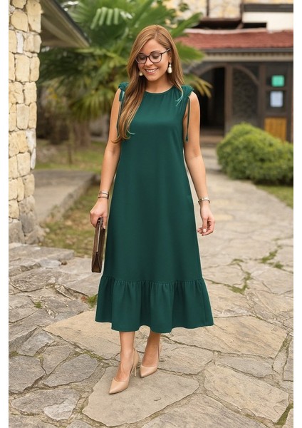 Eyesof Kadın Omuzlardan Büzgülü Kayık Yaka Fırfırlı Janjan Krep Elbise modelleri