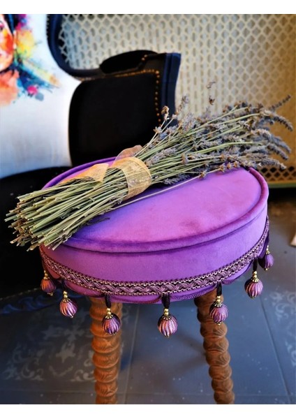Mor Kadife Kumaştan Ahşap Ayaklı Dekoratif Puf Sehpa modelleri
