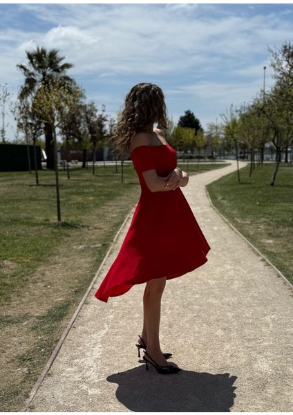 Eyesof Kadın Kısa Kollu Madonna Yaka Önü Kısa Arkası Uzun Ithal Krep Elbise indirimleri