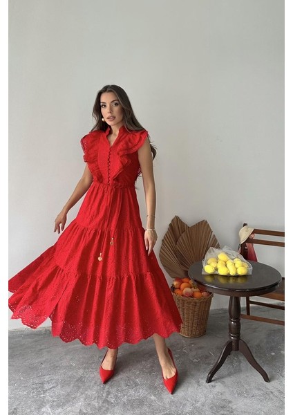 Eyesof Kırmızı Fırfırlı Düğmeli Elbise