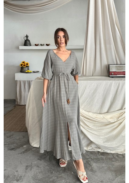 Eyesof V Yaka Bel Boncuk Bağlamalı Müslin Elbise Yırtmaç Detaylı - Gri fırsatları