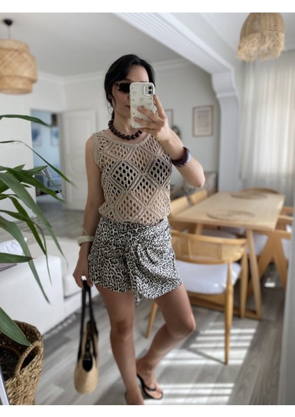 Eyesof Kadın Askılı Yuvarlak Yaka Geometrik Desenli Triko Bluz fırsatları