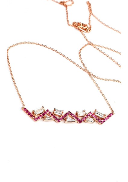 Pembe Zirkon ve Baget Taşlı 925 ayar Gümüş Rose Kolye modelleri