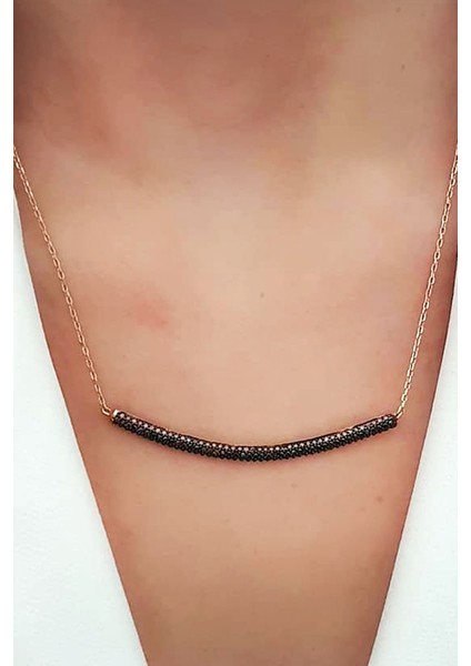 Kahverengi granat taşlı gümüş rose yay kolye