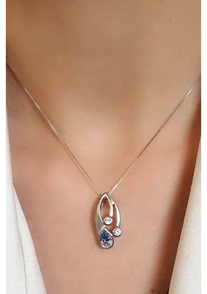 Aquamarin taşlı 925 ayar gümüş tasarım kolye