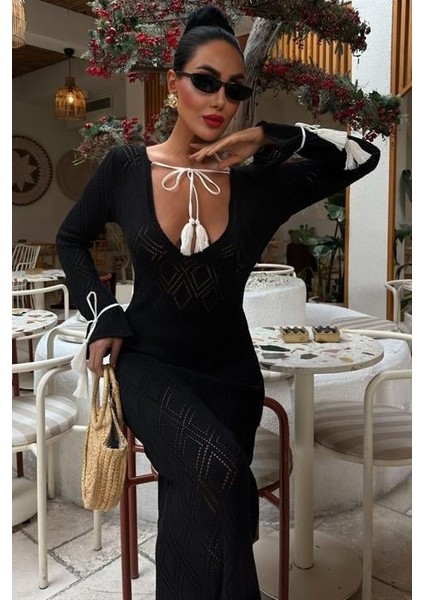 Eyesof Püskül Bağcık Detaylı V Yaka Ajurlu Elbise 2850