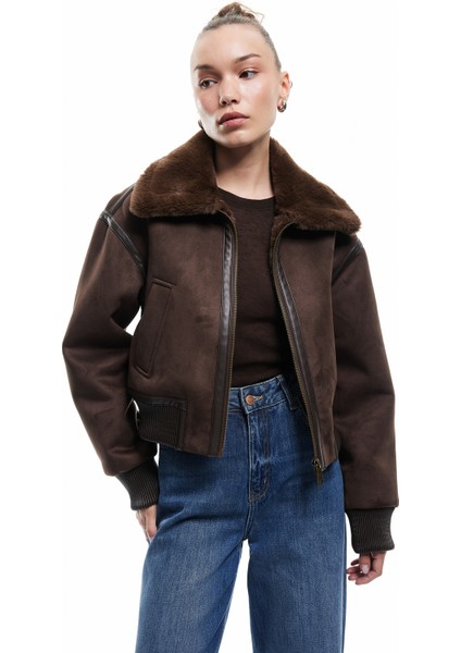Uzun Kollu Suni Kürk Yaka Detaylı Femuarlı Bomber Ceket