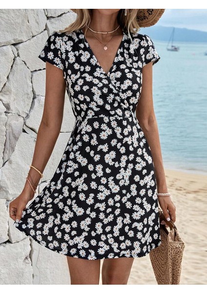 Eyesof Kadın Kısa Kollu Kruvaze Yaka Papatya Baskılı Krep Elbise