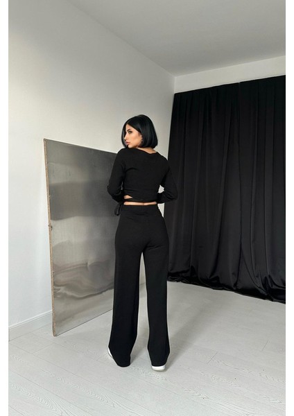 Eyesof Siyah Triko Takım