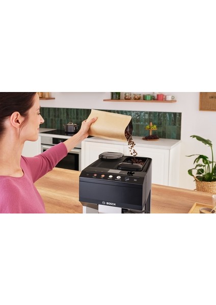 TPE40307 Serie 4, Tam Otomatik Kahve Makinesi, Verocafe, Metalik Inoks Gümüş