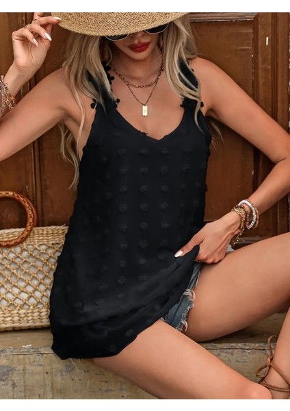 Eyesof Kadın Dantel Askılı V Yakalı Sırtı Çapraz Detaylı Ponpon Bluz fırsatları