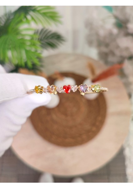 Kadın Sıralı Renkli Zirkon Taşlı Kalp Model Bileklik fiyatları
