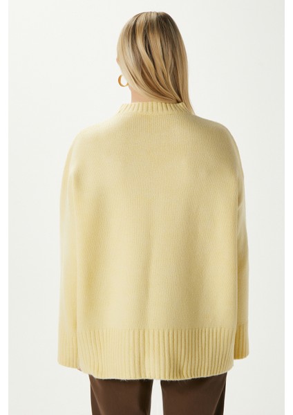 Kadın Homy Yumuşacık Bisiklet Yaka Sarı Oversize Triko Kazak fırsatları