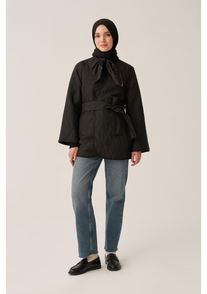 Siyah-Ince Kapitone Kruvaze Kuşaklı Ceket