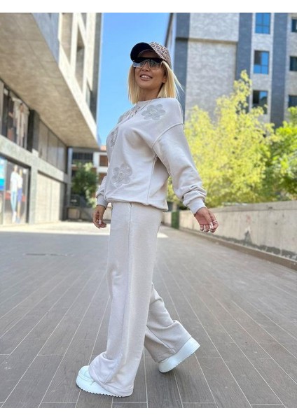 5756 Çiçekli Sweat Bej modelleri