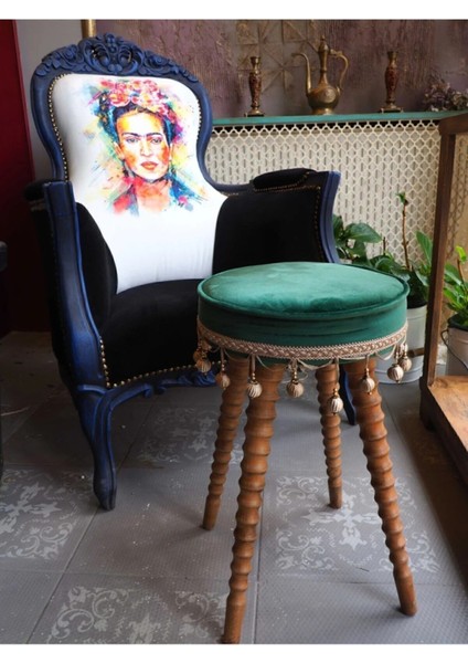 Yeşil Kadife Kumaştan Ahşap Ayaklı Dekoratif Puf Sehpa fırsatları