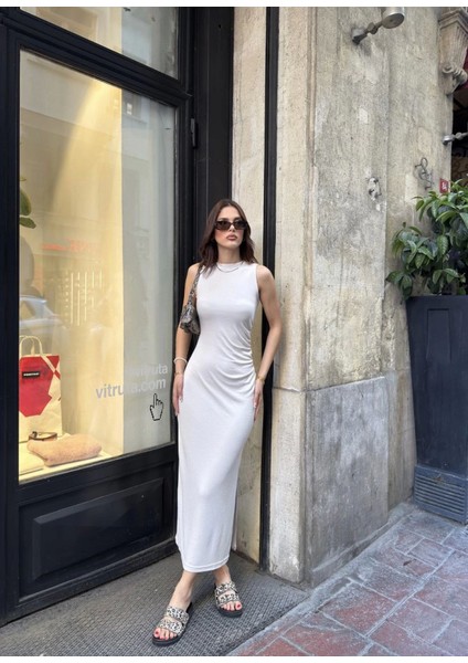 Eyesof Osy Modal Yumuşak Dokulu Kumaş Bisiklet Yaka Sıfır Kolsuz Yırtmaçlı Uzun Elbise - Beyaz fiyatları