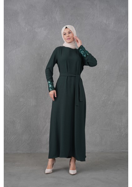 Manşeti Aksesuarlı Günlük Elbise