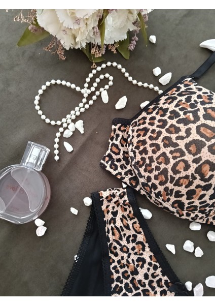 Kadın Iç Çamaşırı Leopar Desenli Takım modelleri