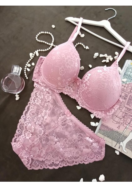 Kadın Iç Çamaşırı Dantelli Sütyen Takımı