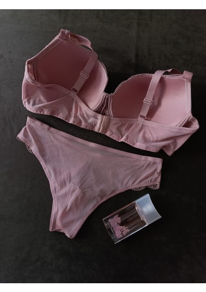 Kadın Iç Çamaşırı Dantelli Sütyen Takımı fiyatları