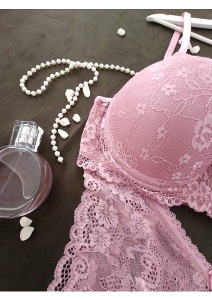 Kadın Iç Çamaşırı Dantelli Sütyen Takımı modelleri