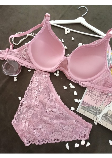 Kadın Iç Çamaşırı Dantelli Sütyen Takımı fırsatları