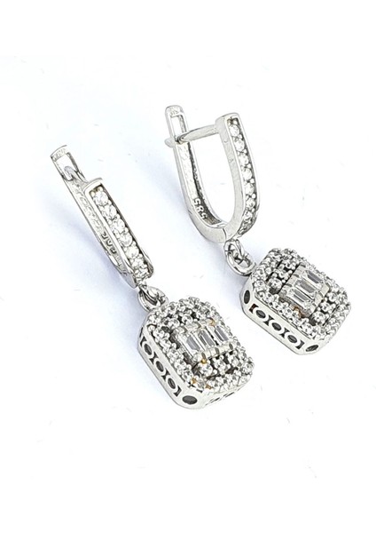 Baget zirkon Taşlı 925 ayar Gümüş Sallantılı Küpe modelleri