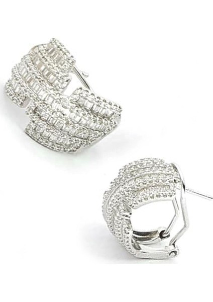 Baget kesim pırlanta ışıltısında zirkon taşlı gümüş italyan küpe modelleri